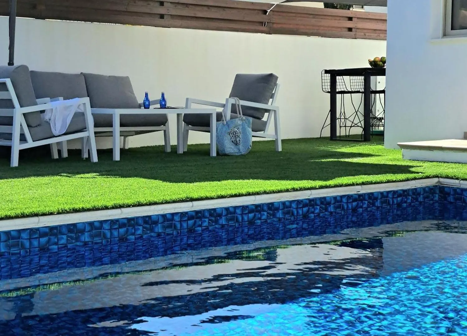 Gray Pearl Villa At The Sea Protaras