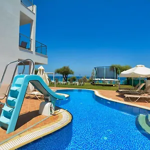 Seafront פרוטאראס