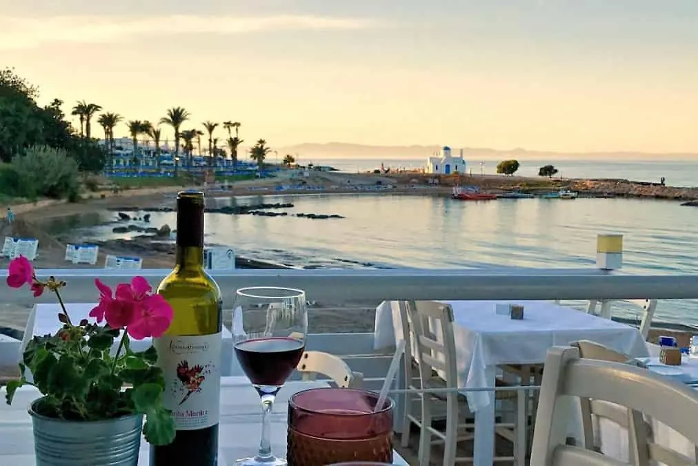 Gray Pearl Villa At The Sea Protaras