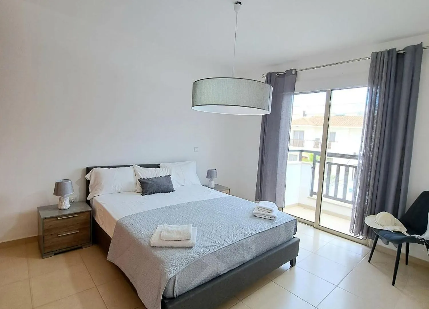 Gray Pearl Villa At The Sea Protaras