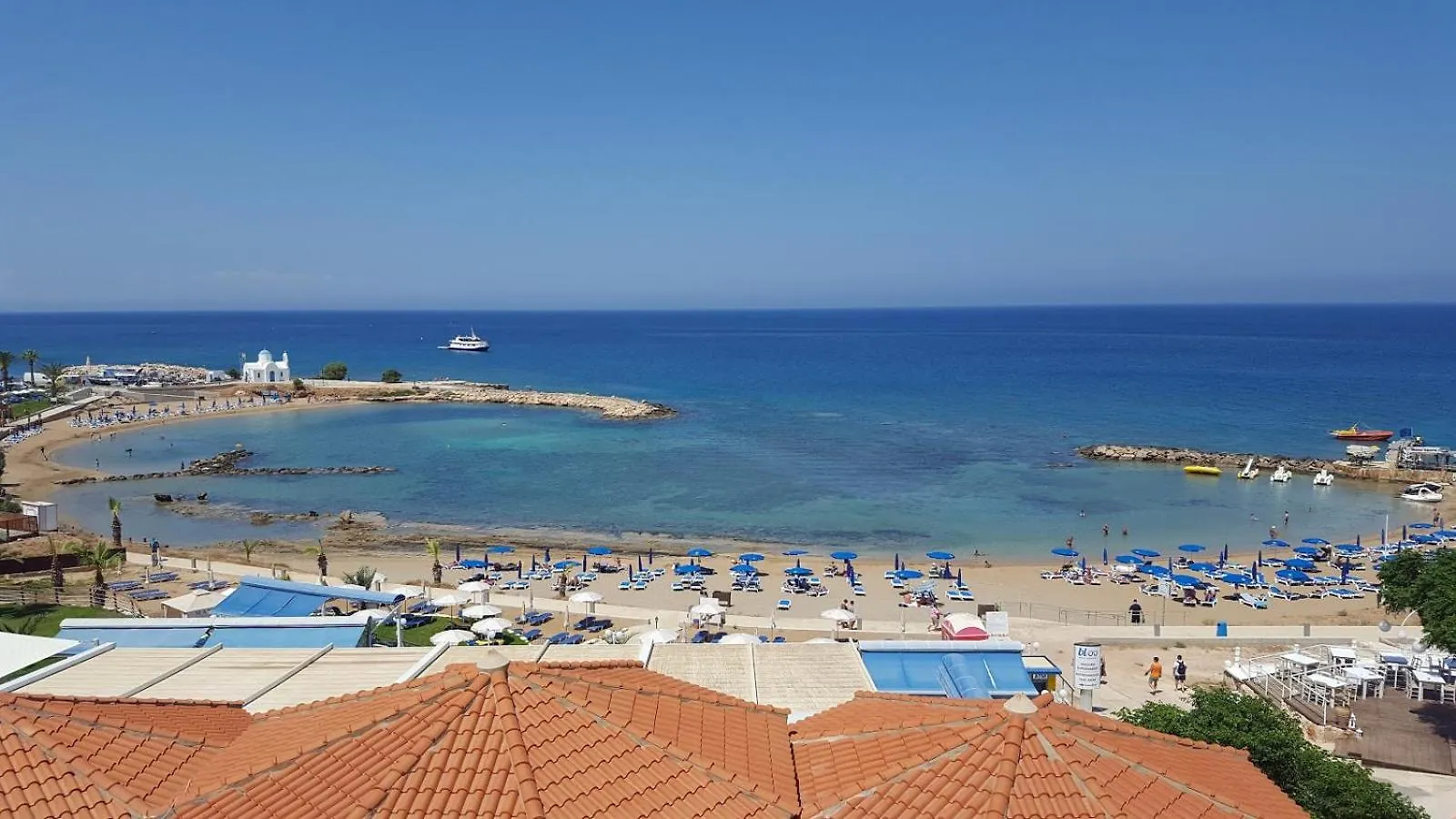 Gray Pearl Villa At The Sea Protaras