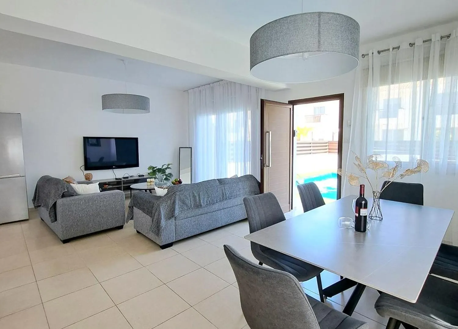Serenity Pearl Villa At The Sea 普罗塔拉斯 塞浦路斯